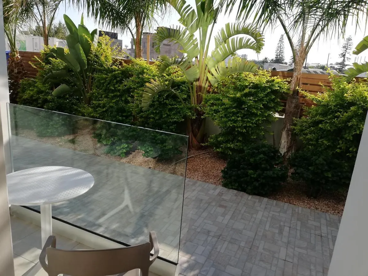 Joy Hotel Apts Αγία Νάπα Ξενοδοχείο με διαμερίσματα