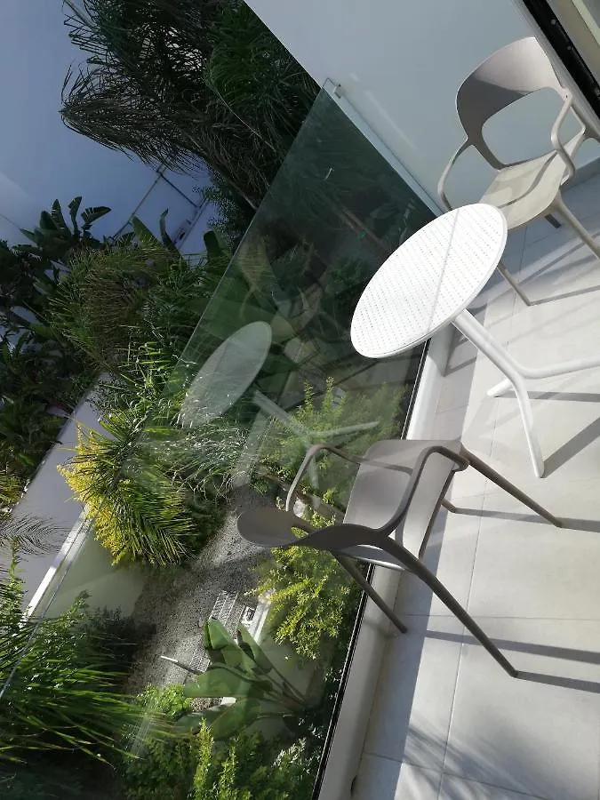 Joy Hotel Apts Αγία Νάπα 0*,